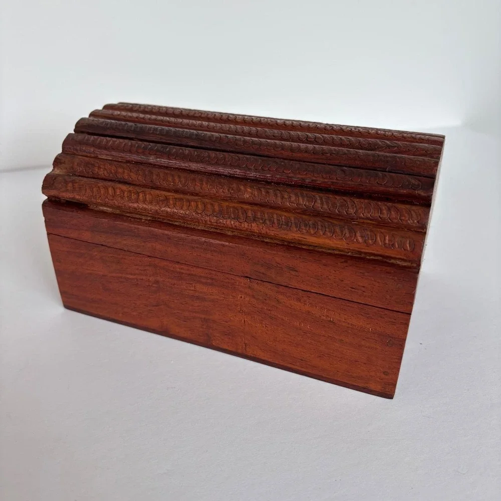 Vtg Carved Wood Trinket Box Jewelry‎ Storage Decorative Keepsake Chest India